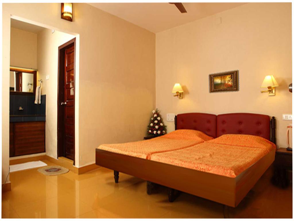 Bharat Hotel Kochi Luaran gambar