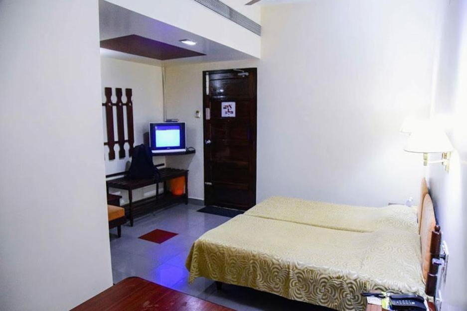 Bharat Hotel Kochi Luaran gambar